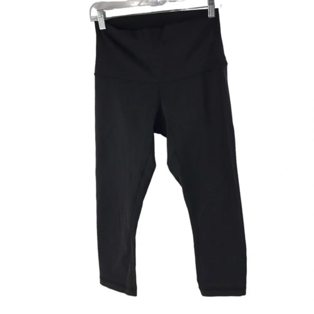 Lululemon Wunder under legging size 8 , black Length 30”